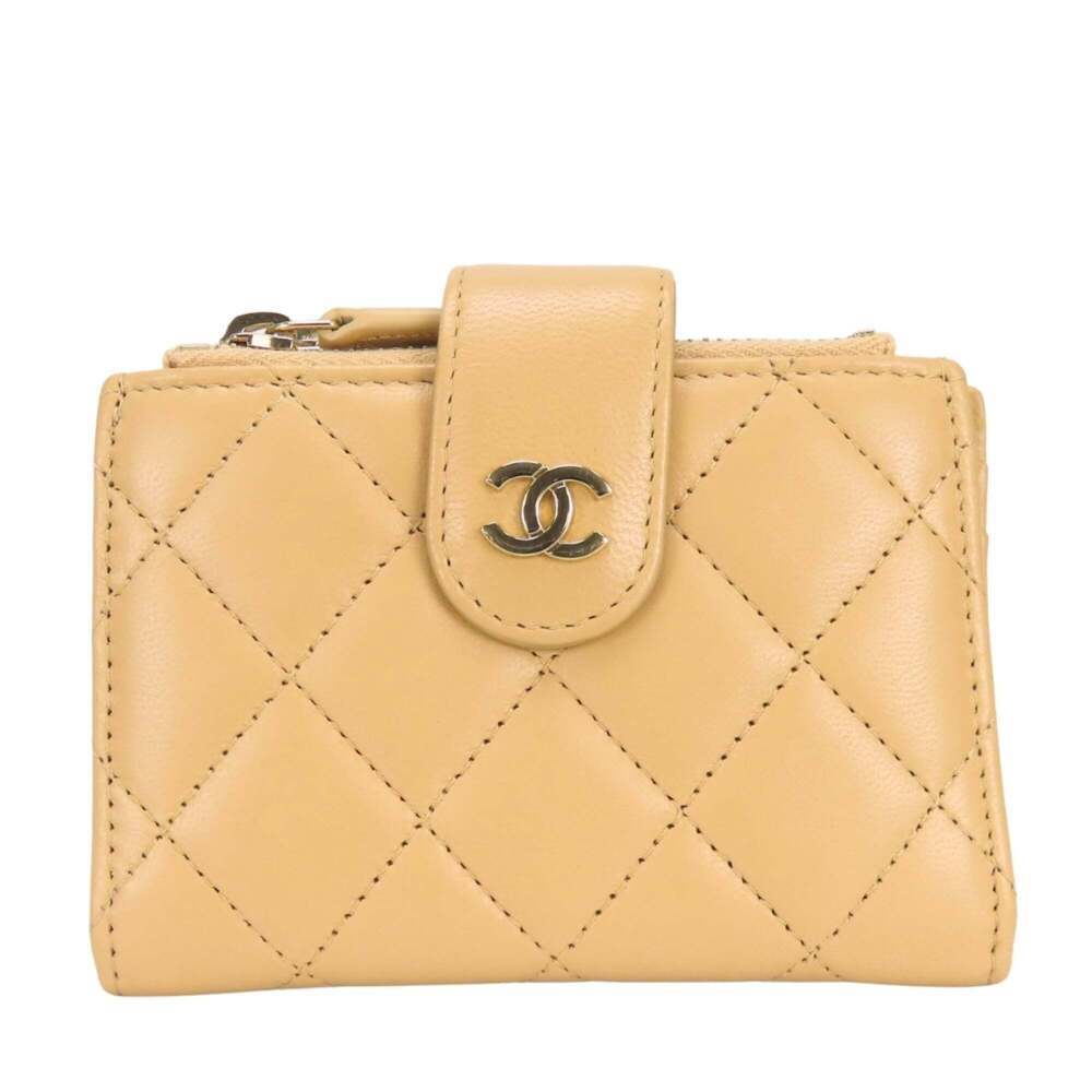 CHANEL Cream Lambskin Leather Wallet